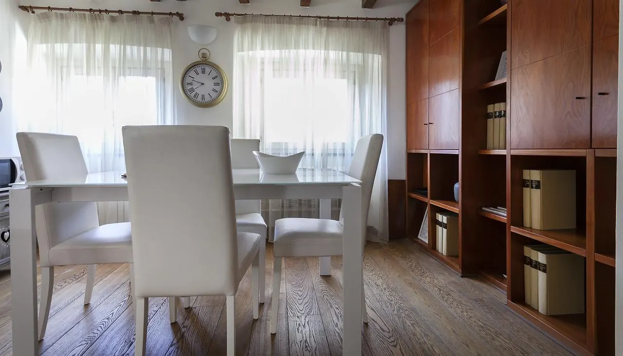 Italianway-Corso Monforte Apartment Milan 0*,
